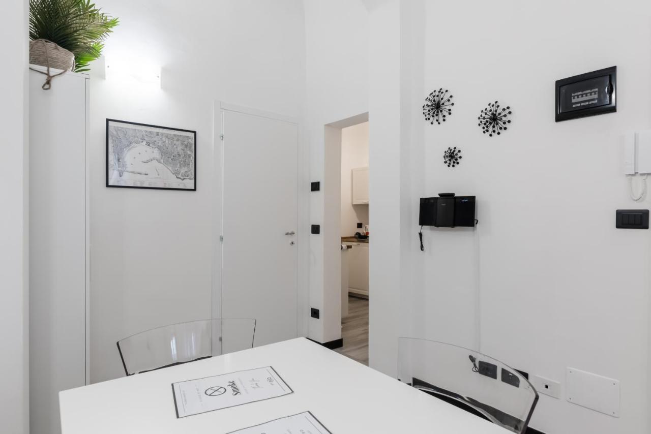 Acquario 5' Free Wifi & Netflix "Prione" By Tilo Apartment'S Генуя Экстерьер фото